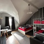Adam\'S Hostel - Self Check-In & Only Private Rooms